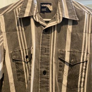Wrangler Button Up